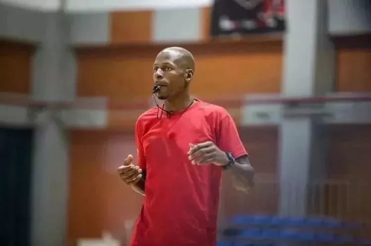 篮球规则中罚球英语_nba罚球英语_篮球罚球规则英语中文版