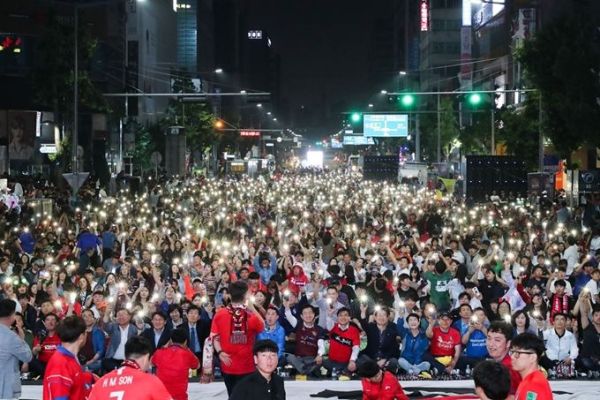 足球冠军韩国拿过世界杯冠军吗_韩国足球拿过世界冠军吗_韩国足球联赛冠军
