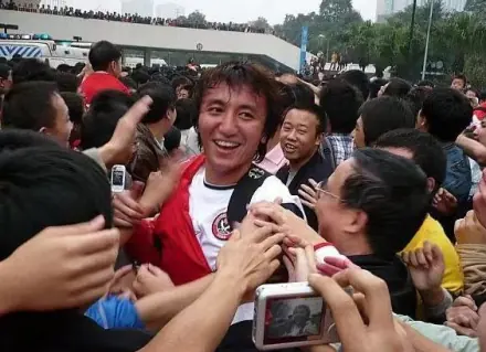 前亚运会冠军足球队名单_名单足亚运球队冠军前会加入吗_中国足球亚运会冠军