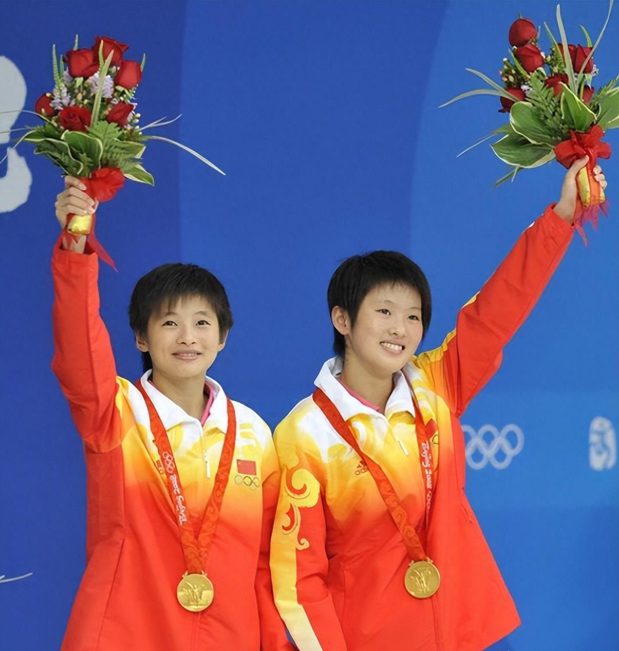 游泳冠军当年女孩是谁_当年游泳冠军女孩_游泳冠军女2021