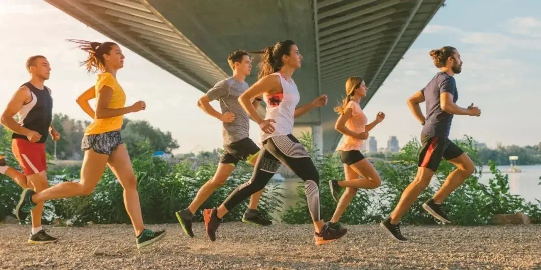 半程马拉松的挑战与意义：21.0975公