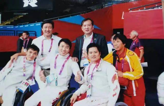 奥运冠军击剑_奥运会击剑奖牌榜_击剑奥运冠军荣什么的
