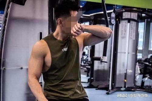 健身房私教噱头_健身房忽悠私教的骗法_健身房私教营销套路