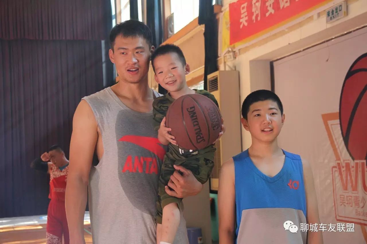 篮球培训训练_培训篮球技巧基础项目怎么写_零基础篮球技巧培训项目