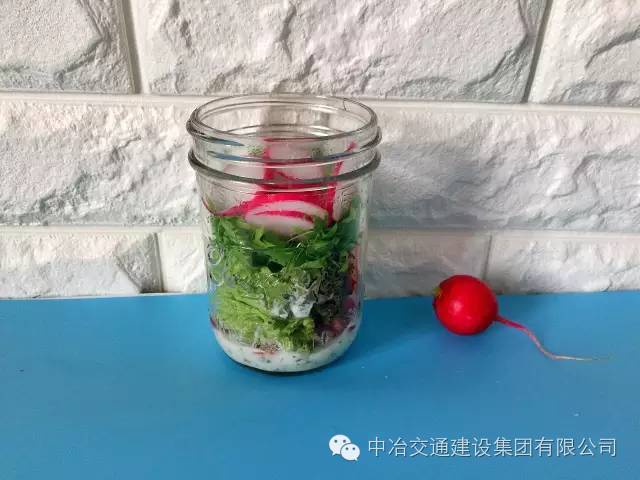 美食搭配营养餐_营养餐食搭配表_食物营养配餐