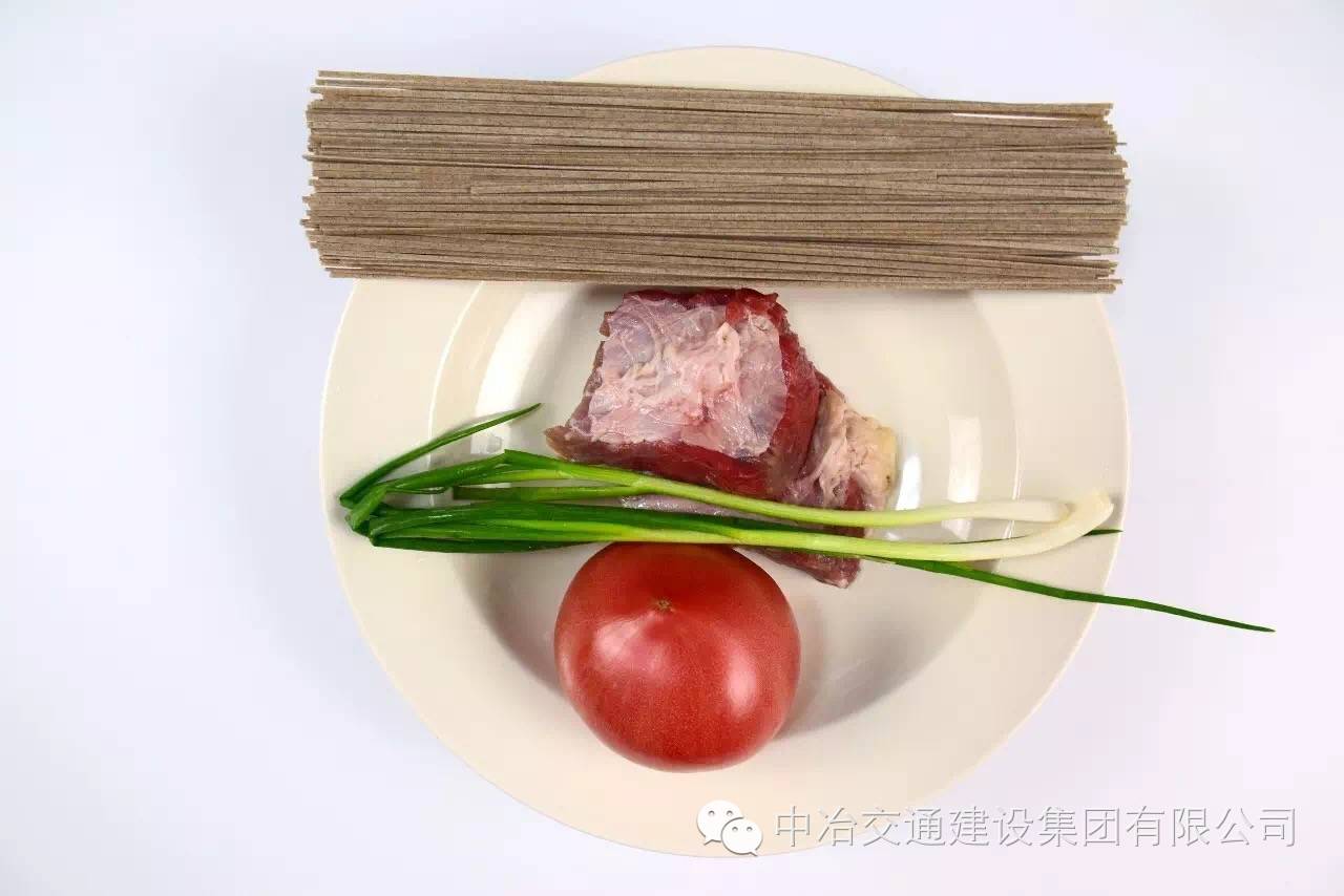 营养餐食搭配表_美食搭配营养餐_食物营养配餐