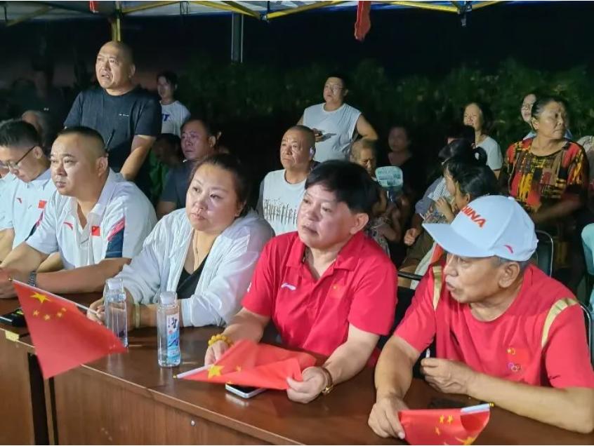 韩国举重女运动员_新秀举重女子冠军韩国是谁_韩国女子举重新秀冠军