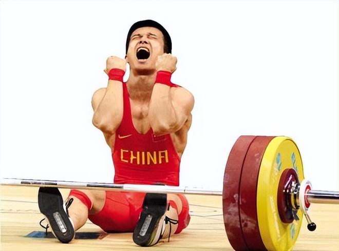 蝉联冠军的蝉怎么写_两次蝉联举重冠军的是谁_蝉什么冠军